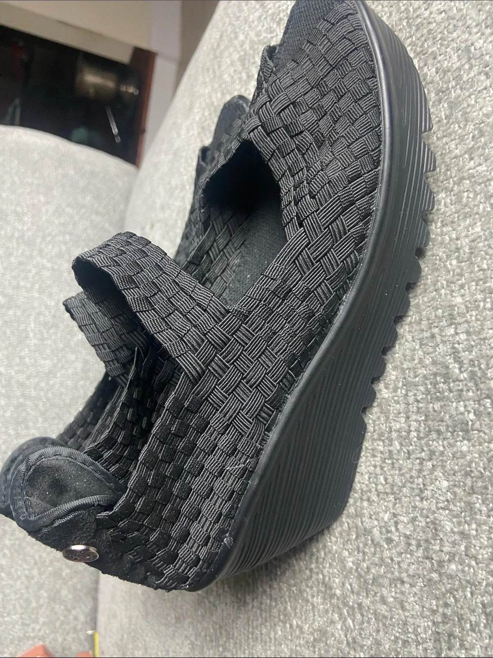 bernie mev. Black Woven Slip-On wedges size 7.5